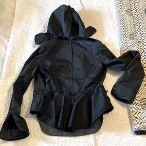 𝗟𝗨𝗟ULEMON 𝗝𝗔𝗖𝗞𝗘𝗧 Size 6